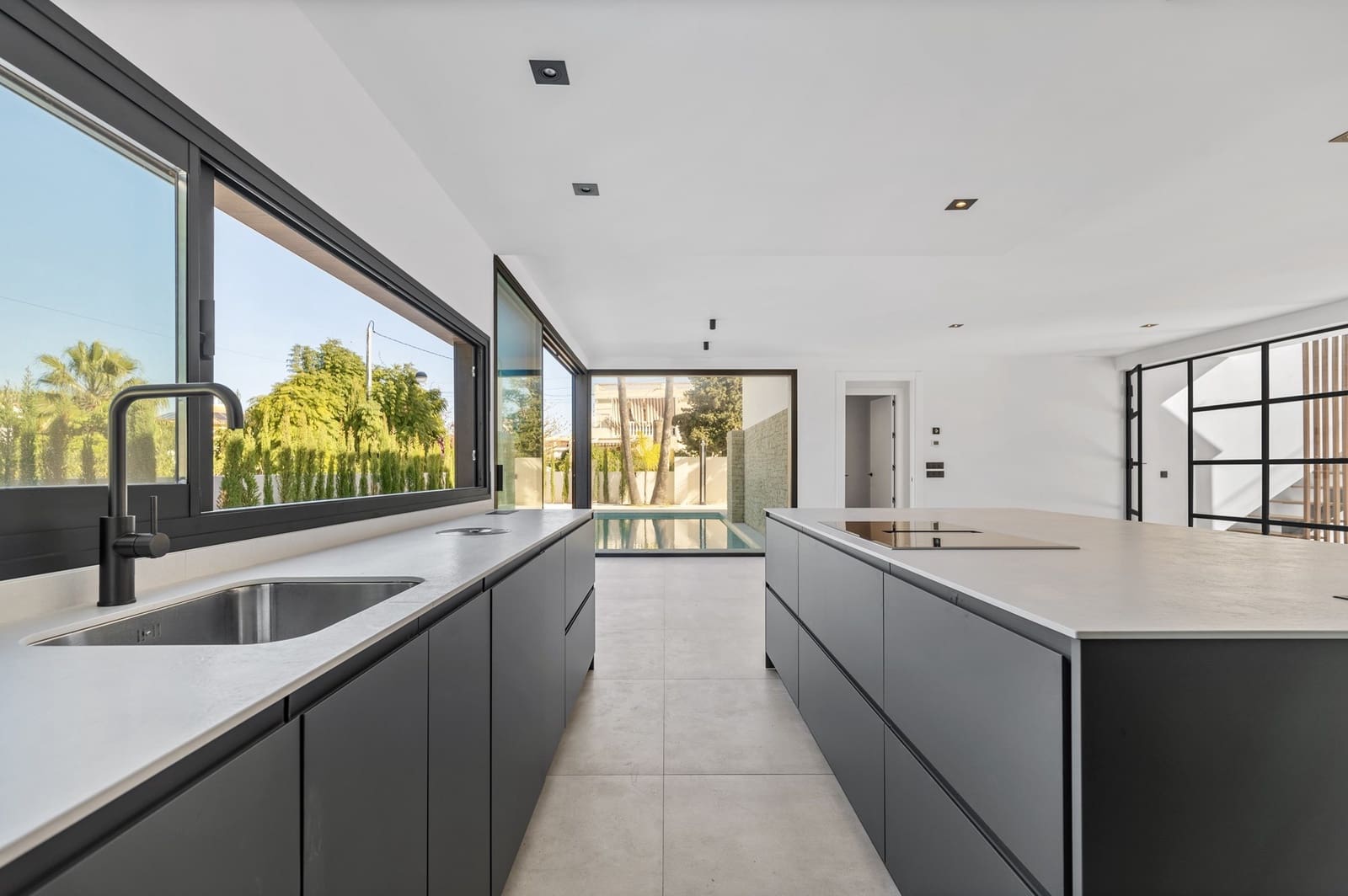 Chalet de 4 habitaciones en Albir en venta con piscina - 1.450.000 € (Ref: 9143700)