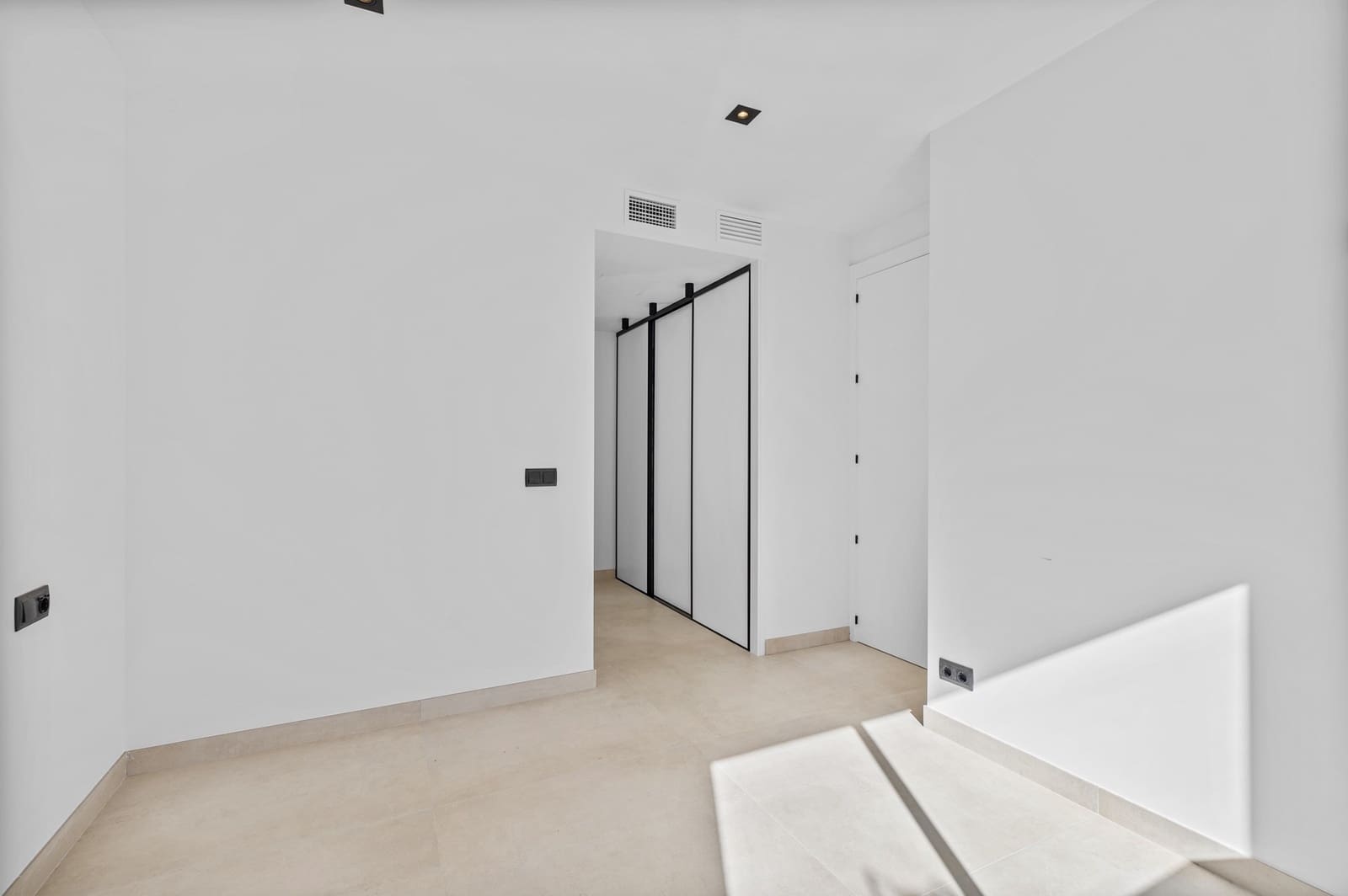 Chalet de 4 habitaciones en Albir en venta con piscina - 1.450.000 € (Ref: 9143700)