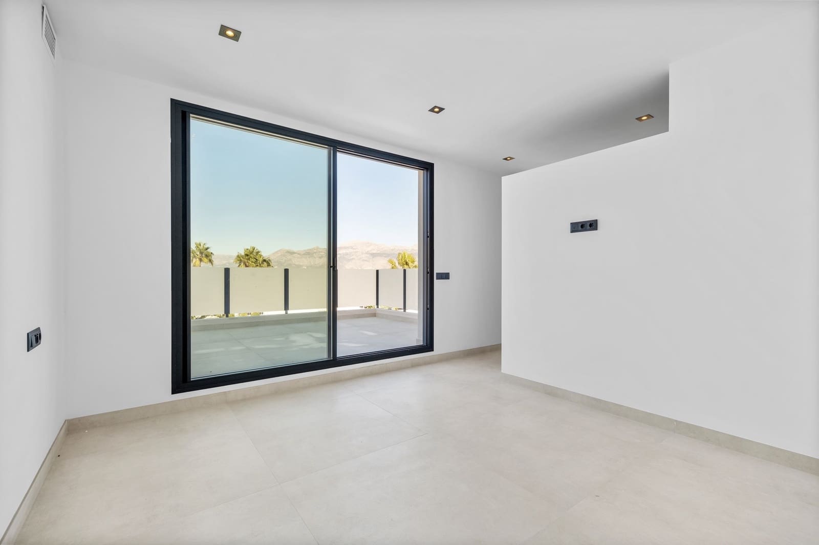 Chalet de 4 habitaciones en Albir en venta con piscina - 1.450.000 € (Ref: 9143700)