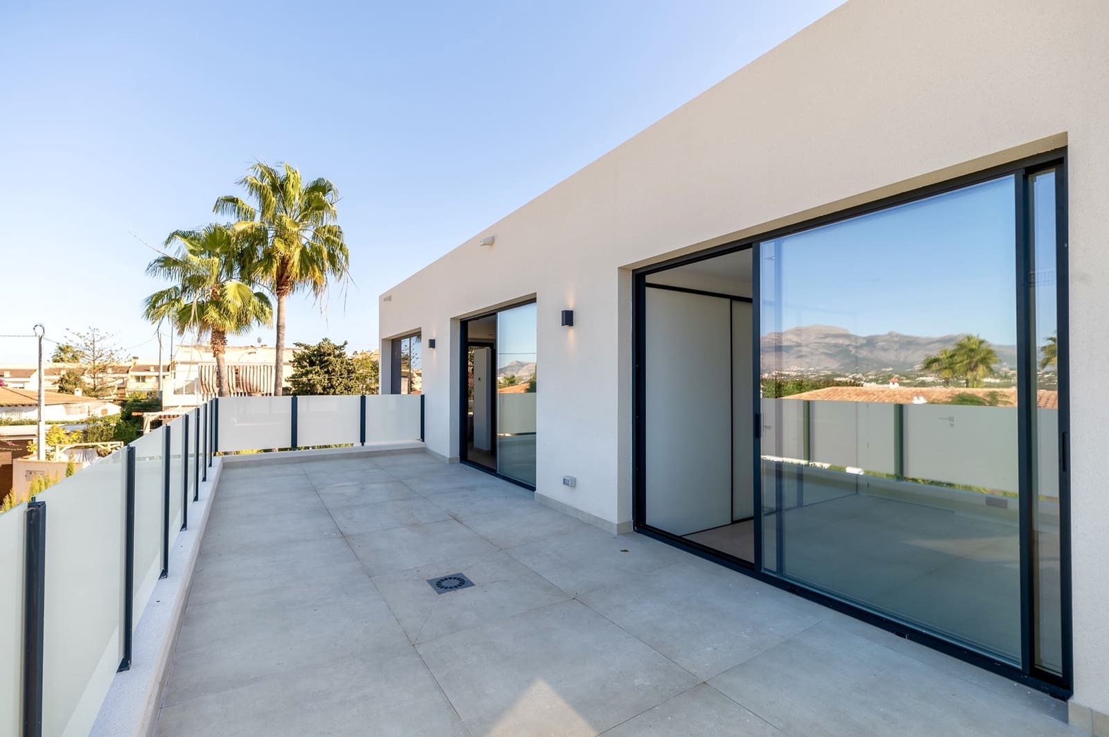 Chalet de 4 habitaciones en Albir en venta con piscina - 1.450.000 € (Ref: 9143700)