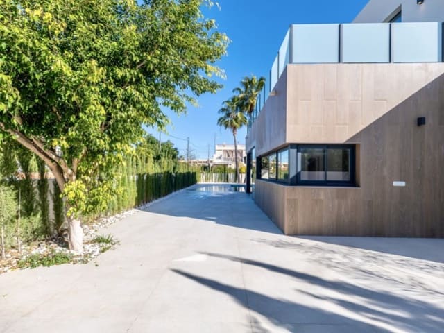 Chalet de 4 habitaciones en Albir, Alfaz del Pi / L'Alfàs del Pi en venta con piscina garaje - 1.450.000 € (Ref: 9143700)