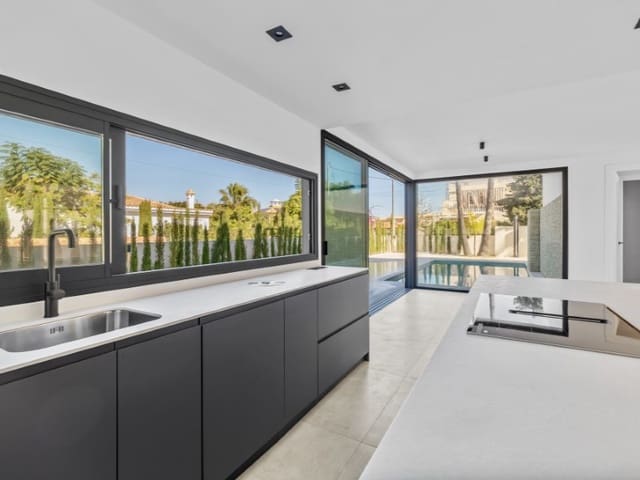 Chalet de 4 habitaciones en Albir, Alfaz del Pi / L'Alfàs del Pi en venta con piscina garaje - 1.450.000 € (Ref: 9143700)