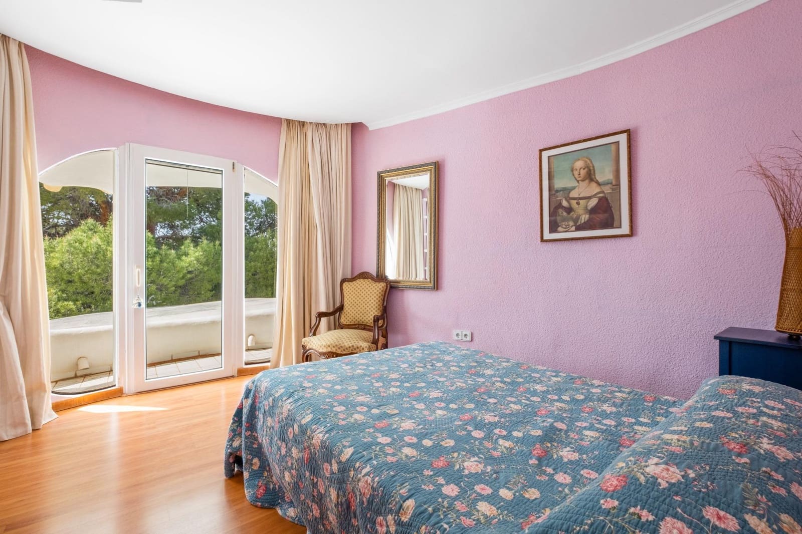 5 bedroom Villa for sale in Altea with pool - € 900,000 (Ref: 9303852)