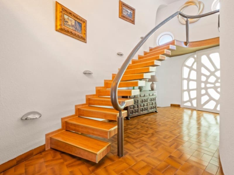 5 bedroom Villa for sale in Altea with pool garage - € 900,000 (Ref: 9303852)