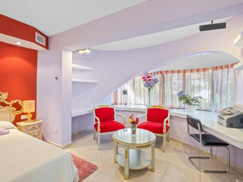 5 bedroom Villa for sale in Altea with pool garage - € 900,000 (Ref: 9303852)