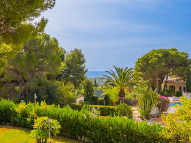 5 soveværelse Villa til salg i Alhama Springs, Altea med swimmingpool garage - € 900.000 (Ref: 9303852)