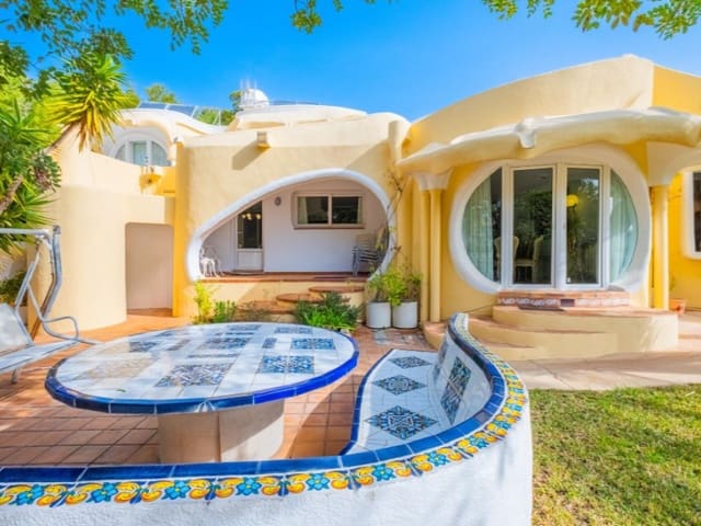 5 soveværelse Villa til salg i Alhama Springs, Altea med swimmingpool garage - € 900.000 (Ref: 9303852)