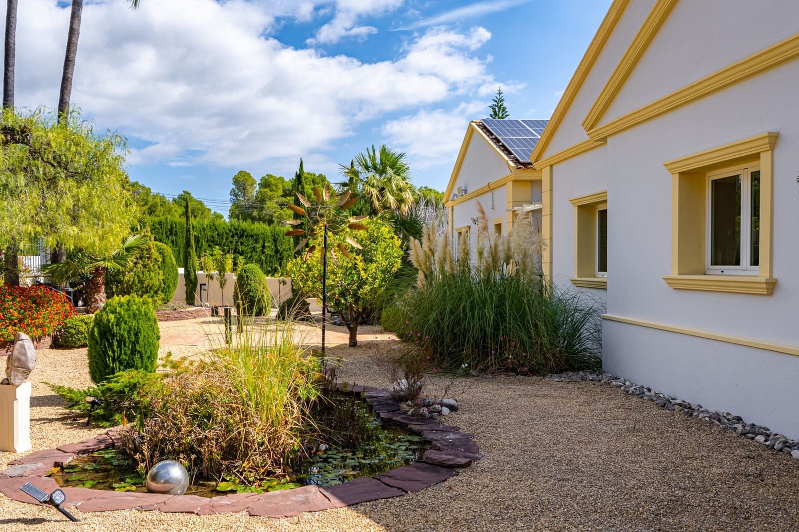 4 bedroom Villa for sale in Altea with pool - € 800,000 (Ref: 9317227)