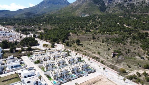 3 soveværelse Villa til salg i Polop med swimmingpool - € 385.000 (Ref: 9340845)