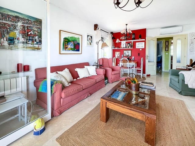 2 bedroom Apartment for sale in Altea with pool - € 475,000 (Ref: 9417578)