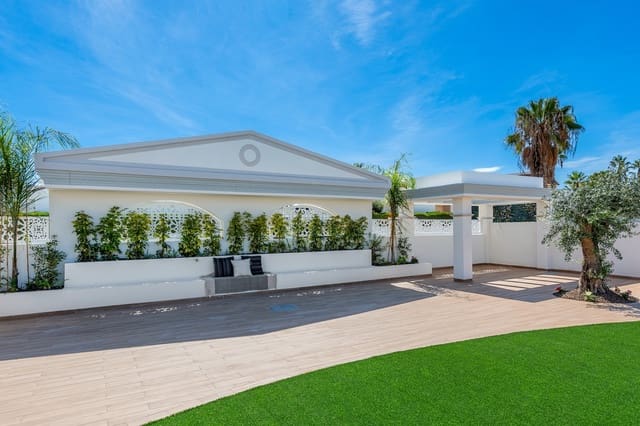 3 bedroom Apartment for sale in Doña Pepa, Rojales with pool - € 363,000 (Ref: 9572333)