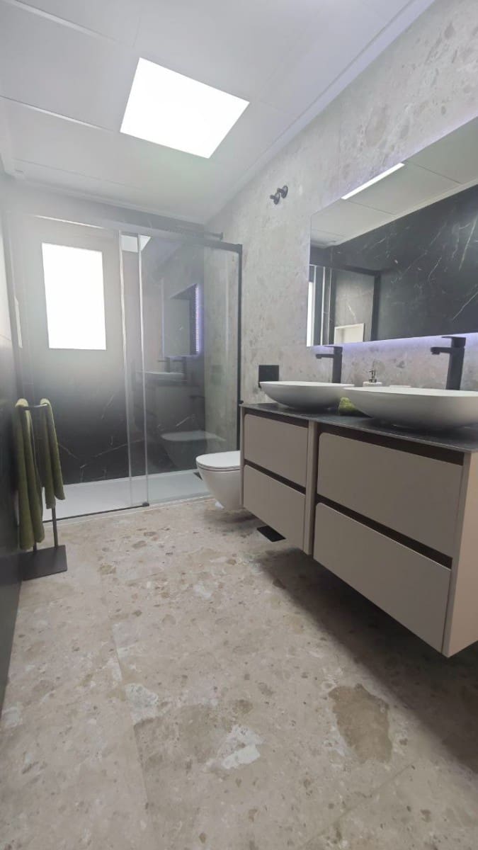 Chalet de 3 habitaciones en San Miguel de Salinas en venta con piscina - 649.000 € (Ref: 9572338)