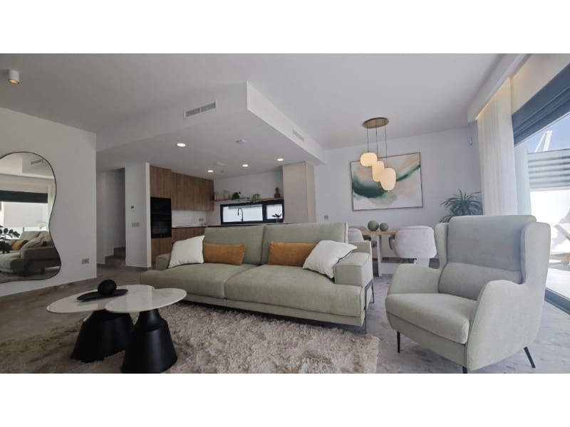 3 soveværelse Villa til salg i San Miguel de Salinas med swimmingpool - € 649.000 (Ref: 9572338)