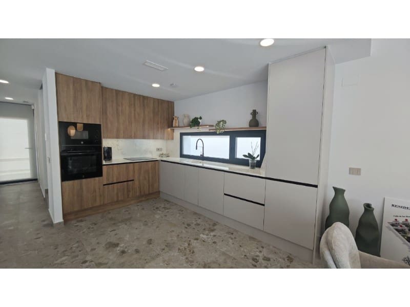 3 soveværelse Villa til salg i San Miguel de Salinas med swimmingpool - € 649.000 (Ref: 9572338)