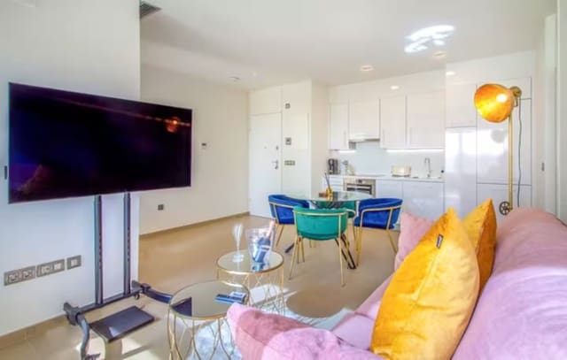 1 sovrum Lägenhet till salu i Benidorm med pool - 466 500 € (Ref: 9572340)