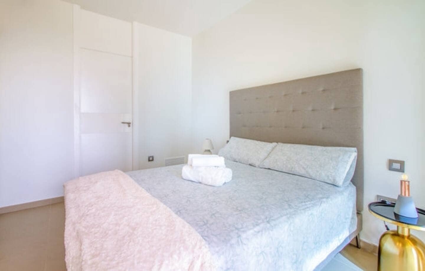 1 soveværelse Lejlighed til salg i Benidorm med swimmingpool - € 466.500 (Ref: 9572340)