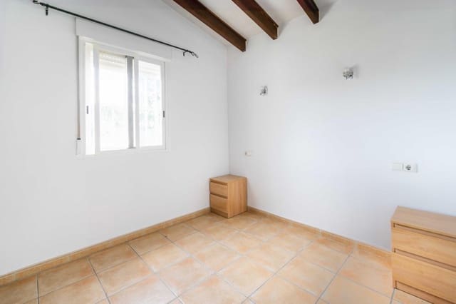 2 soveværelse Rækkehus til salg i La Nucia med swimmingpool - € 250.000 (Ref: 9572343)