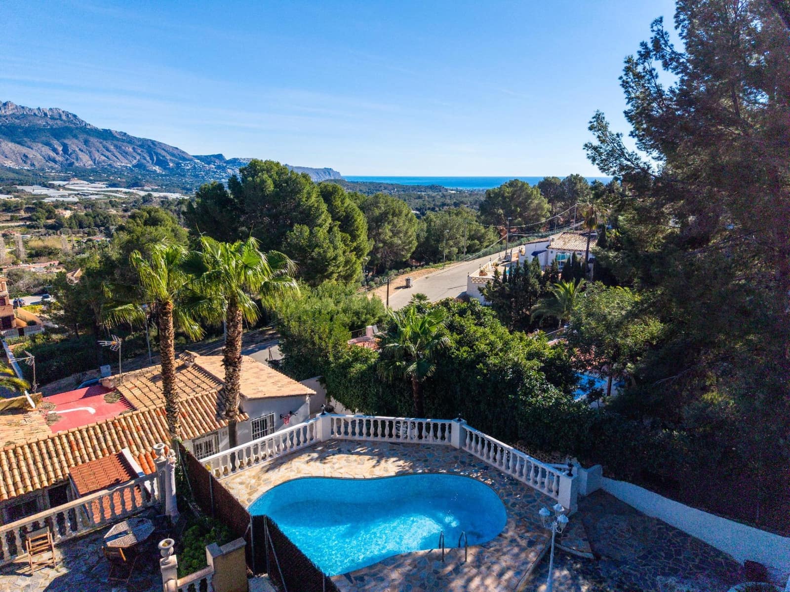 2 bedroom Terraced Villa for sale in La Nucia with pool - € 247,000 (Ref: 9572343)