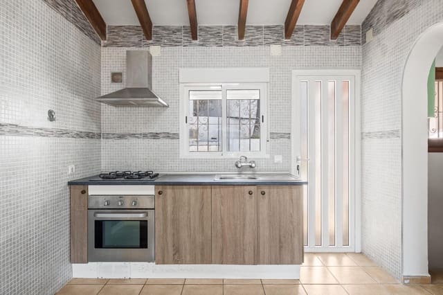 Adosado de 2 habitaciones en La Nucia en venta con piscina - 247.000 € (Ref: 9572343)