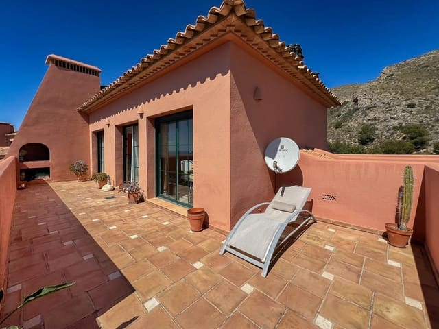 Apartamento de 3 habitaciones en Finestrat en venta con piscina - 465.000 € (Ref: 9572345)