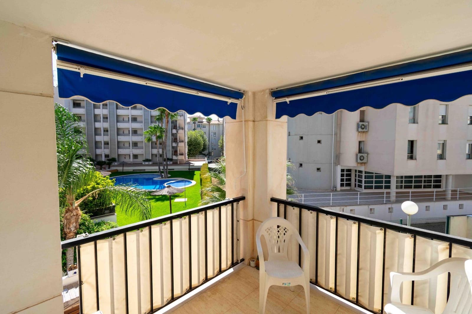 3 bedroom Apartment for sale in Alfaz del Pi / L'Alfas del Pi with pool - € 299,000 (Ref: 9572346)