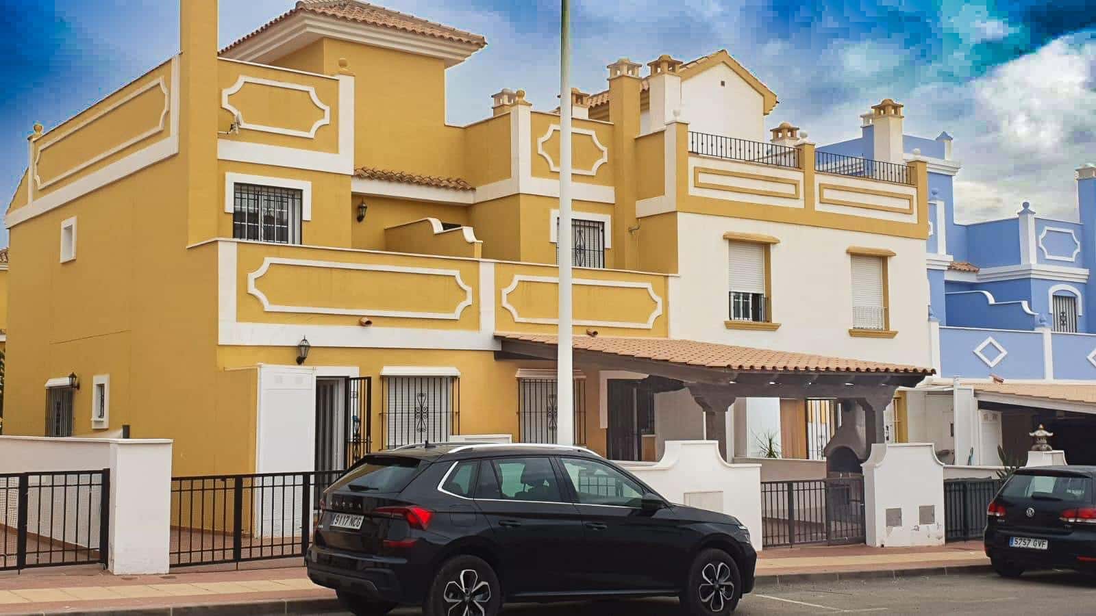 Adosado de 3 habitaciones en San Juan de los Terreros en venta con piscina - 375.000 € (Ref: 9572347)