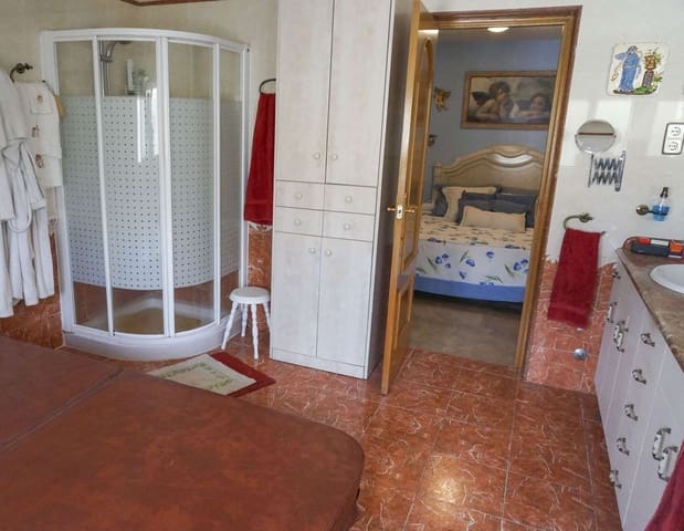 5 bedroom Villa for sale in Alfaz del Pi / L'Alfàs del Pi with pool - € 1,200,000 (Ref: 9572348)