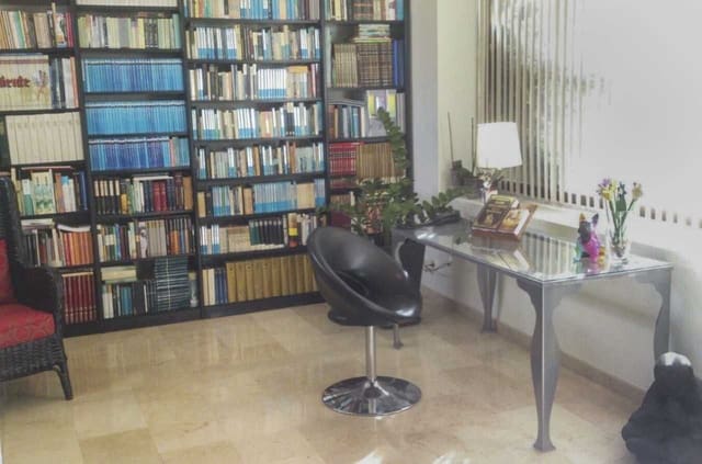 4 slaapkamer Villa te koop in Benidorm met zwembad - € 790.000 (Ref: 9572349)