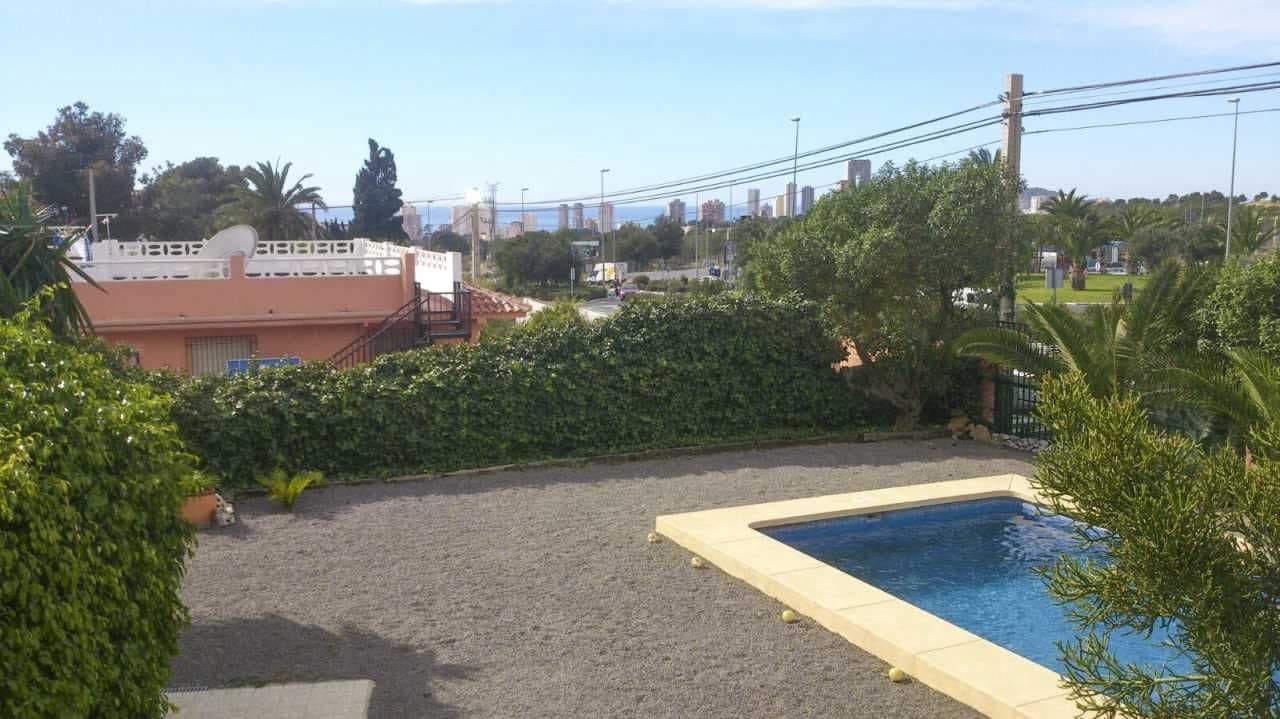 4 soveværelse Villa til salg i Benidorm med swimmingpool - € 790.000 (Ref: 9572349)
