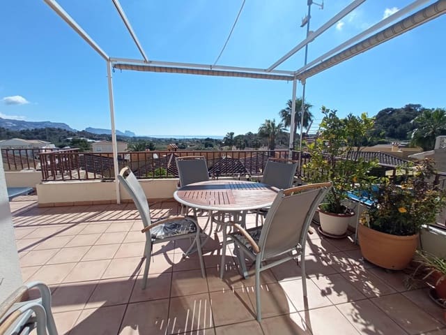 4 bedroom Villa for sale in La Nucia with pool - € 450,000 (Ref: 9572350)