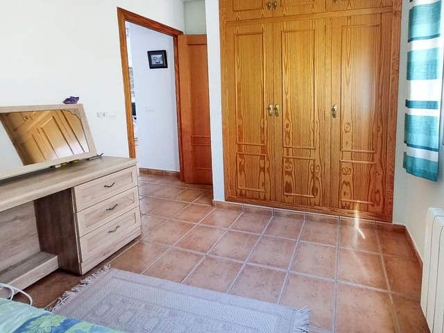 4 bedroom Villa for sale in La Nucia with pool - € 450,000 (Ref: 9572350)