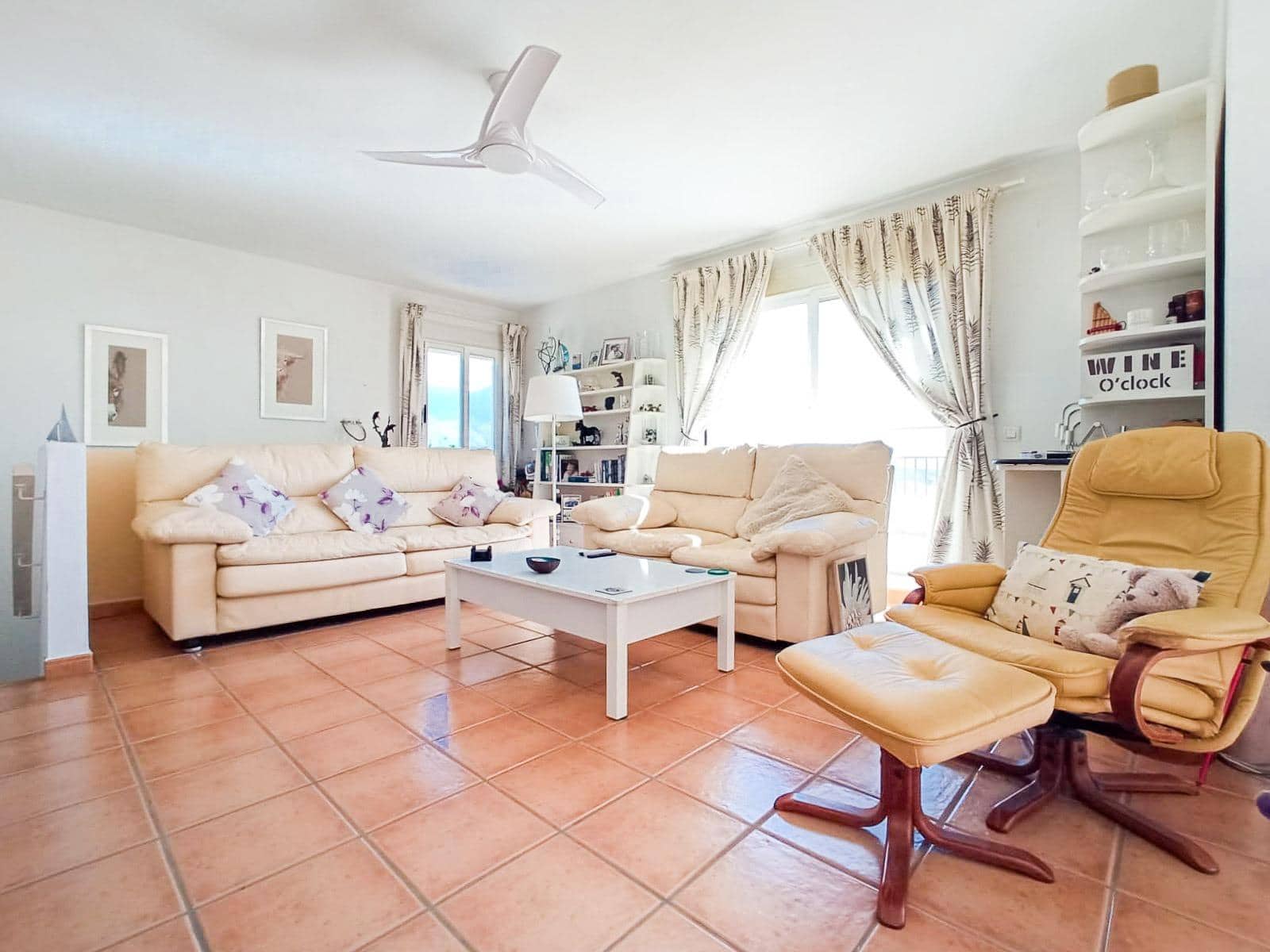 4 sovrum Villa till salu i La Nucia med pool - 450 000 € (Ref: 9572350)