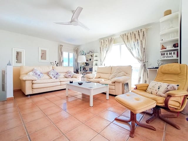 4 sovrum Villa till salu i La Nucia med pool - 450 000 € (Ref: 9572350)