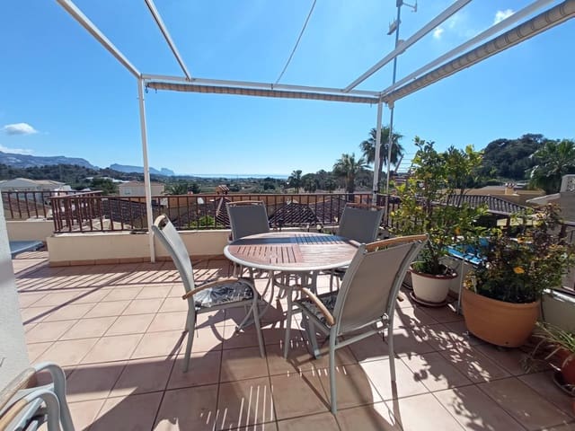 4 sovrum Villa till salu i La Nucia med pool - 450 000 € (Ref: 9572350)