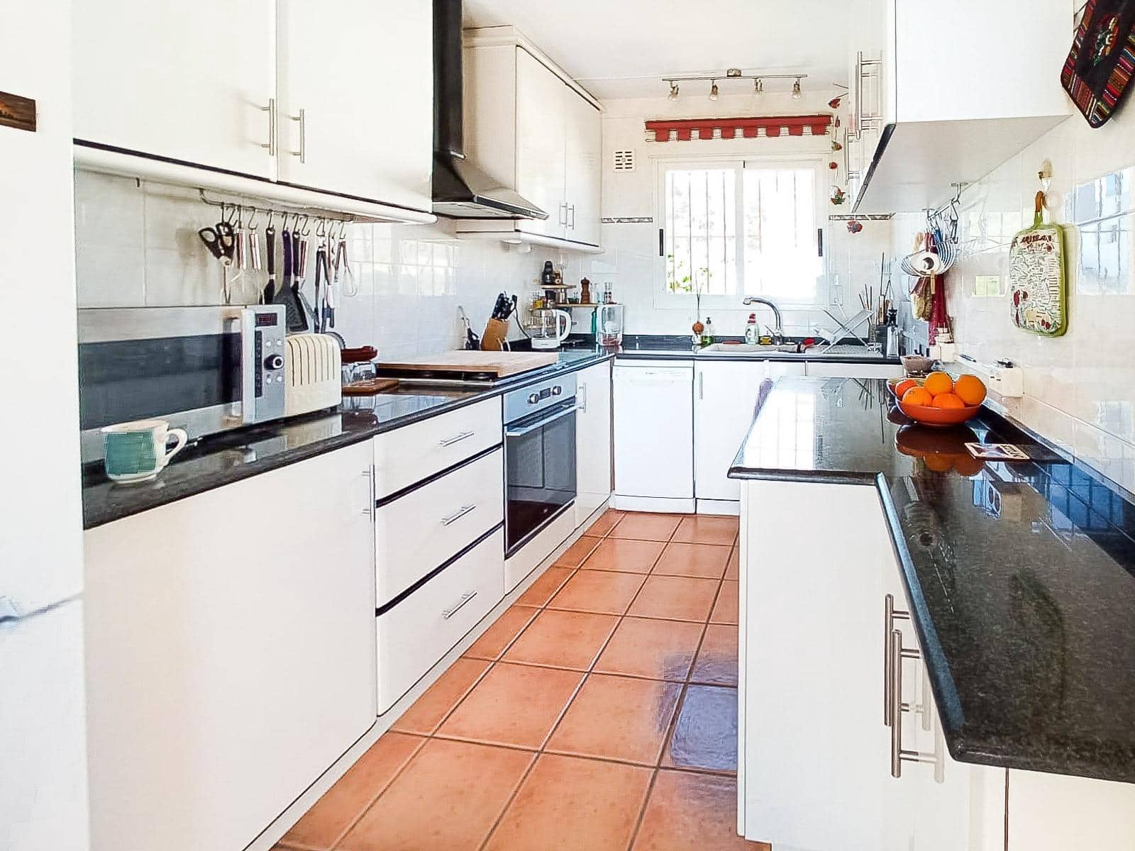 4 sovrum Villa till salu i La Nucia med pool - 450 000 € (Ref: 9572350)