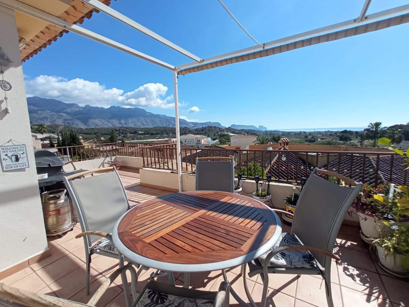 4 sovrum Villa till salu i La Nucia med pool - 450 000 € (Ref: 9572350)