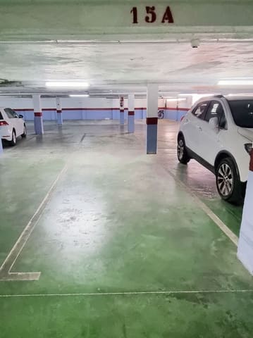 4 sovrum Lägenhet till salu i Benidorm med pool - 1 000 000 € (Ref: 9572355)