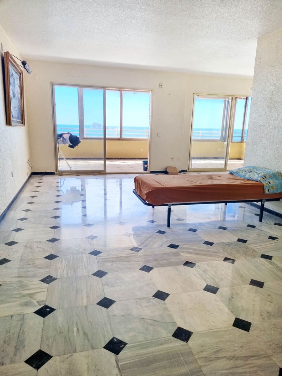 4 soveværelse Lejlighed til salg i Benidorm med swimmingpool - € 1.000.000 (Ref: 9572355)
