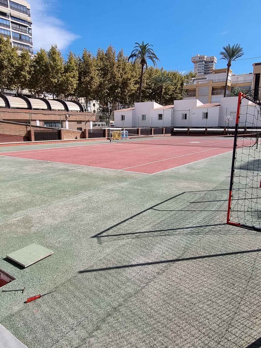 4 soveværelse Lejlighed til salg i Benidorm med swimmingpool - € 1.000.000 (Ref: 9572355)