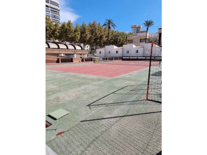 4 soverom Leilighet til salgs i Benidorm med svømmebasseng garasje - € 1 000 000 (Ref: 9572355)
