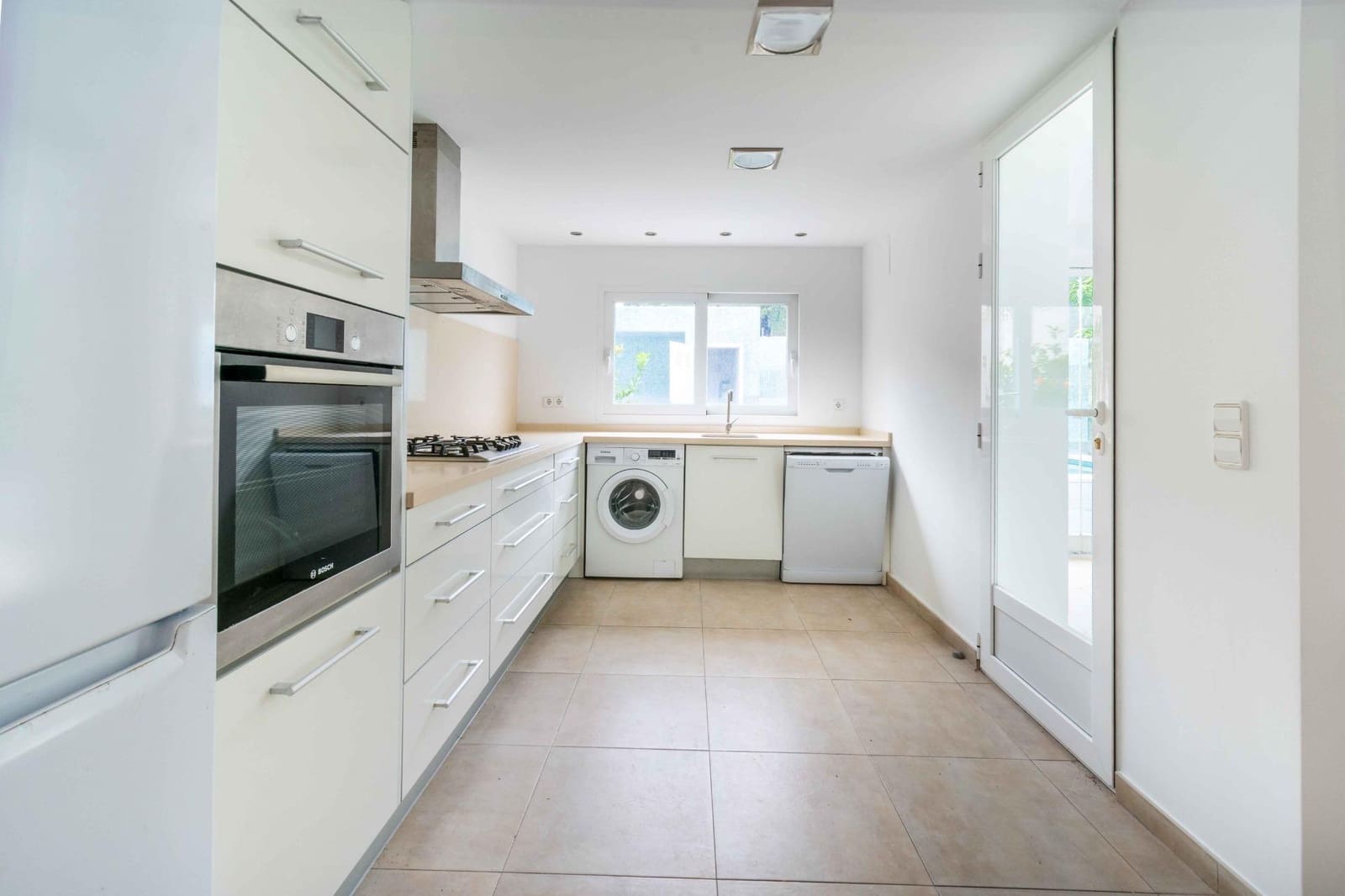 4 soveværelse Semi-Rækkehus til salg i Alfaz del Pi / L'Alfas del Pi med swimmingpool - € 902.000 (Ref: 9572357)