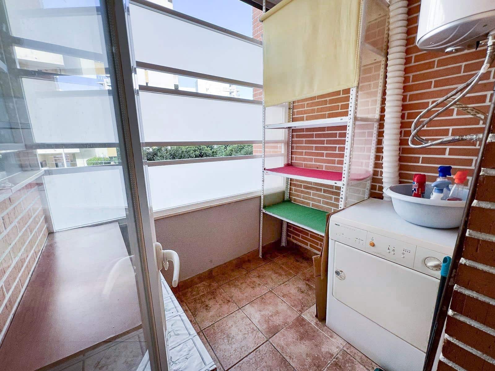 1 bedroom Apartment for sale in La Villajoyosa / Vila Joiosa with pool - € 194,800 (Ref: 9591101)