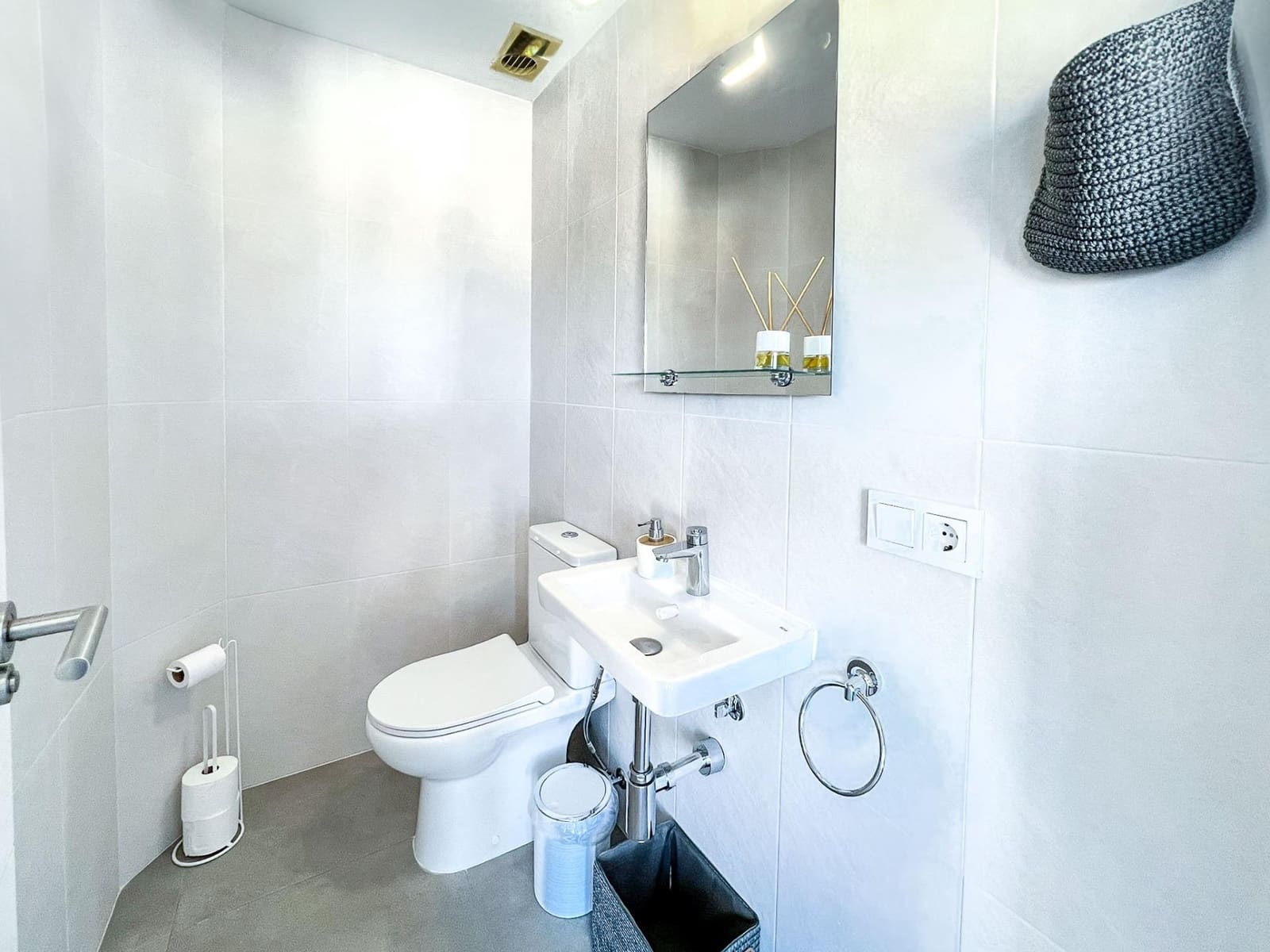 2 sovrum Radhus till salu i Alfaz del Pi / L'Alfas del Pi med pool - 575 000 € (Ref: 9591907)