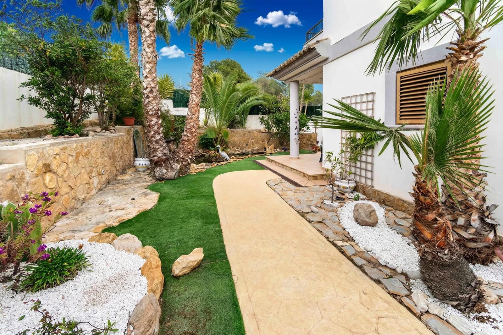 Chalet de 3 habitaciones en Finestrat en venta con piscina - 625.000 € (Ref: 9591909)