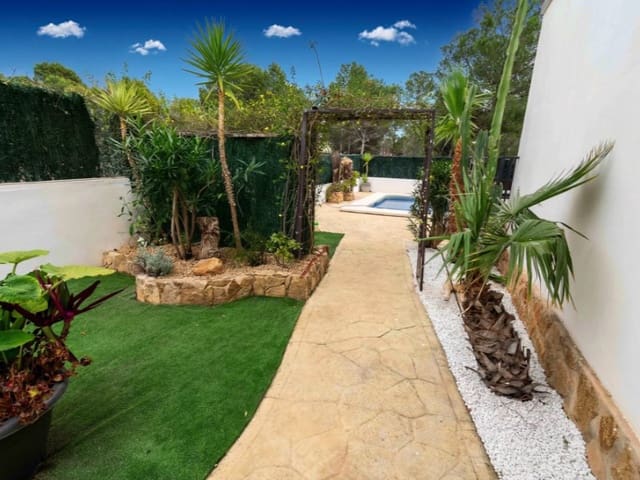 Chalet de 3 habitaciones en Finestrat Pueblo, Finestrat en venta con piscina - 625.000 € (Ref: 9591909)