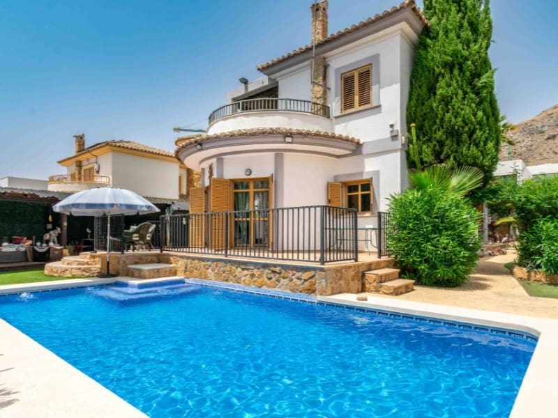 3 bedroom Villa for sale in Finestrat with pool - € 625,000 (Ref: 9591909)
