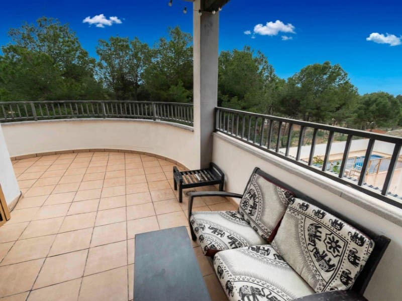 3 bedroom Villa for sale in Finestrat with pool - € 625,000 (Ref: 9591909)