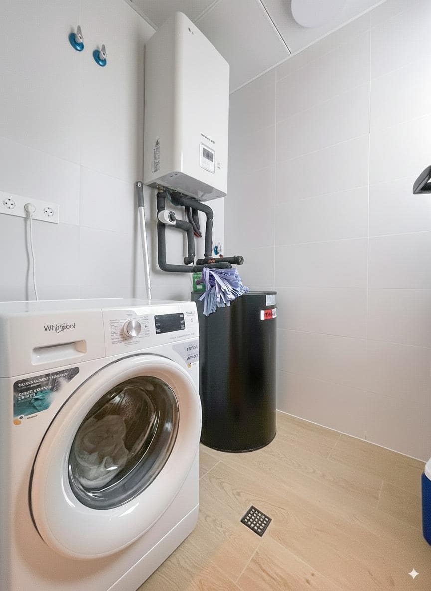 Apartamento de 2 habitaciones en Alfaz del Pi / L'Alfàs del Pi en venta con piscina - 649.000 € (Ref: 9591910)