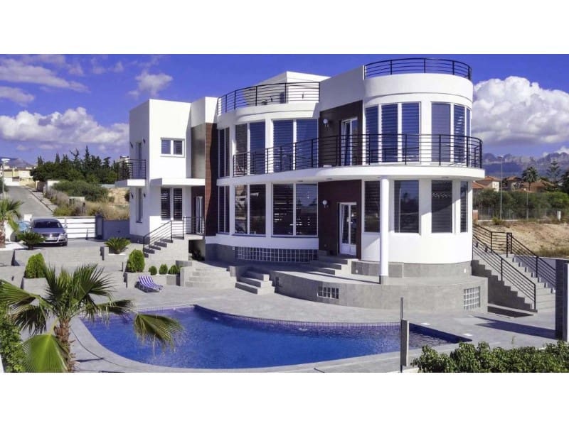 Chalet de 5 habitaciones en Alfaz del Pi / L'Alfàs del Pi en venta con piscina garaje - 1.250.000 € (Ref: 9591911)