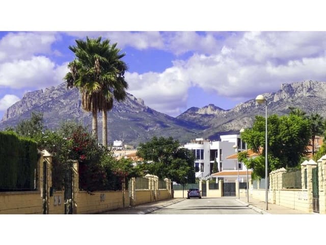 5 soverom Villa til salgs i Pueblo - Urbanizaciones, Alfaz del Pi / L'Alfàs del Pi med svømmebasseng garasje - € 1 250 000 (Ref: 9591911)